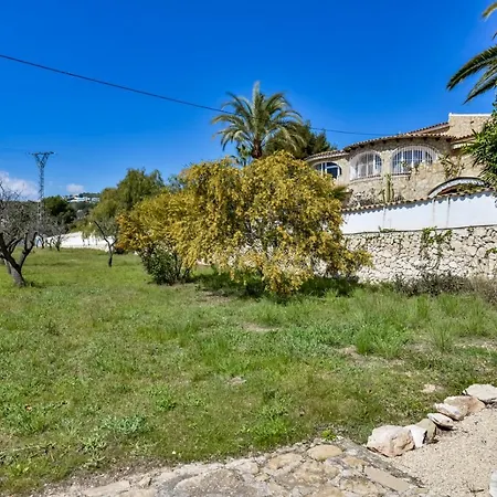 Guzman - Flores Villa
